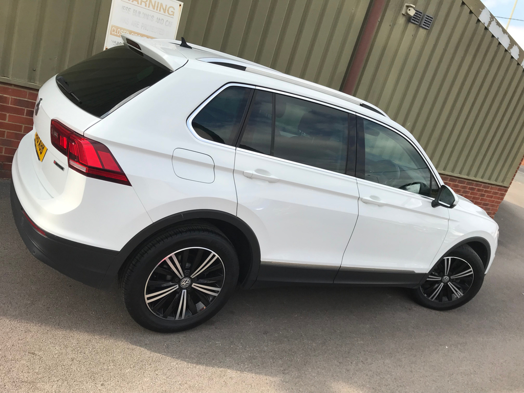 Volkswagen Tiguan 1.4 Tsi Se Navigation Suv Dsg 4Motion E #2