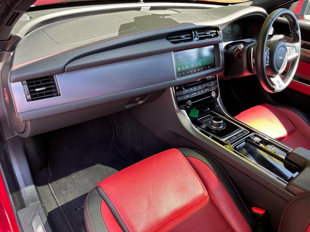 Jaguar XF 2.0I R-sport Euro 6 Ss Red #6
