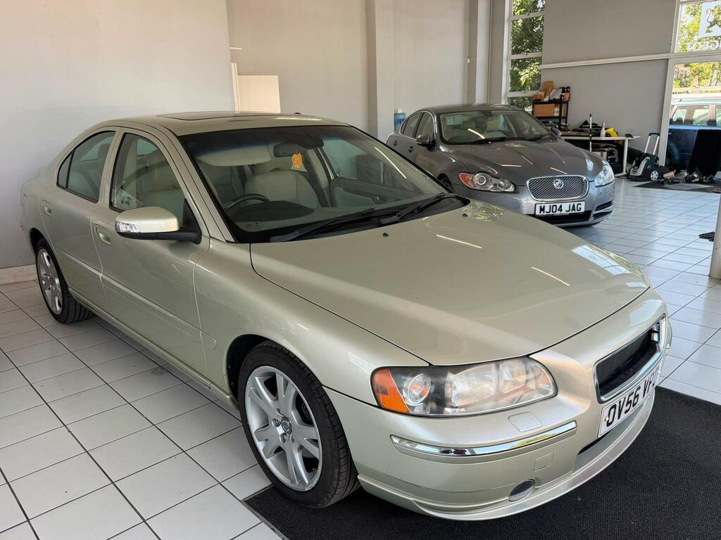 Volvo S60 Saloon 2.0T S 200656 Gold