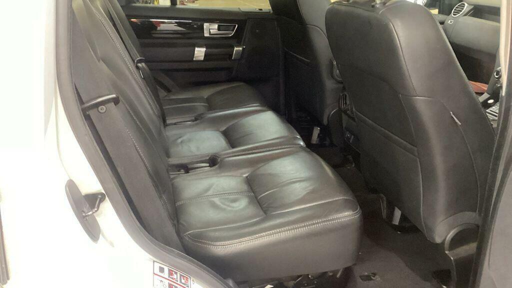 Land Rover Discovery 4 Diesel White #12