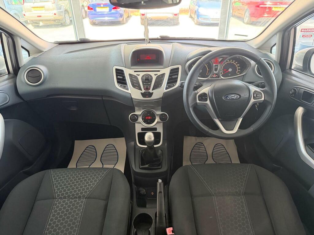 Ford Fiesta Hatchback 1.4 Titanium 200959 Silver #5