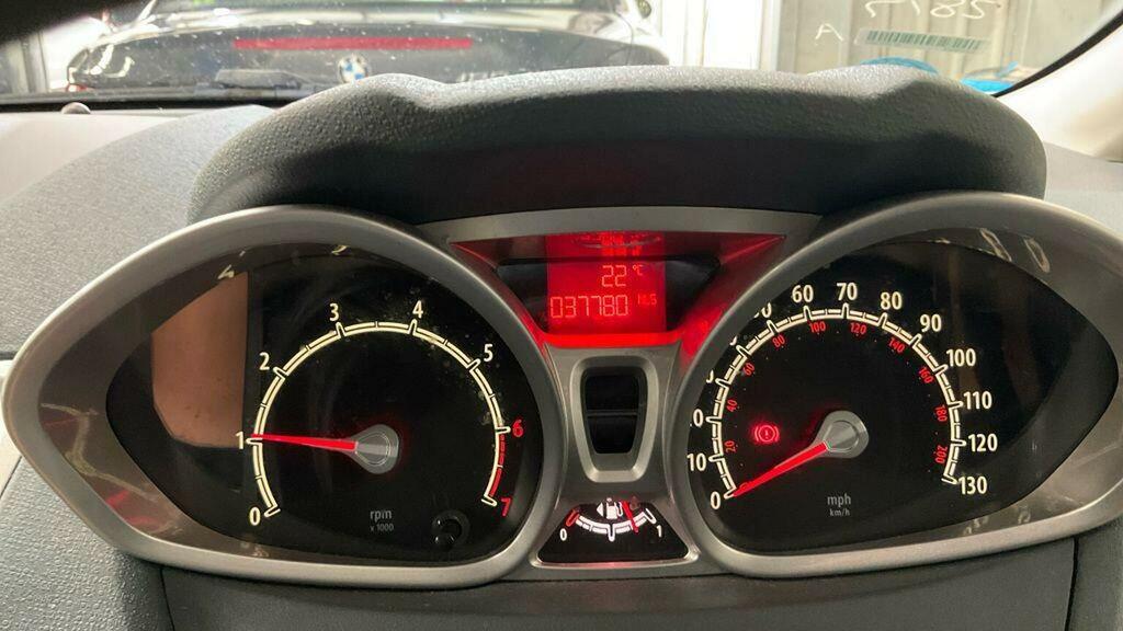 Ford Fiesta 1.4 Titanium Silver #5