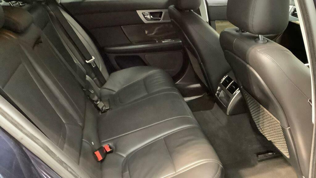 Jaguar XF 2.2D R-sport Euro 5 Ss Red #8