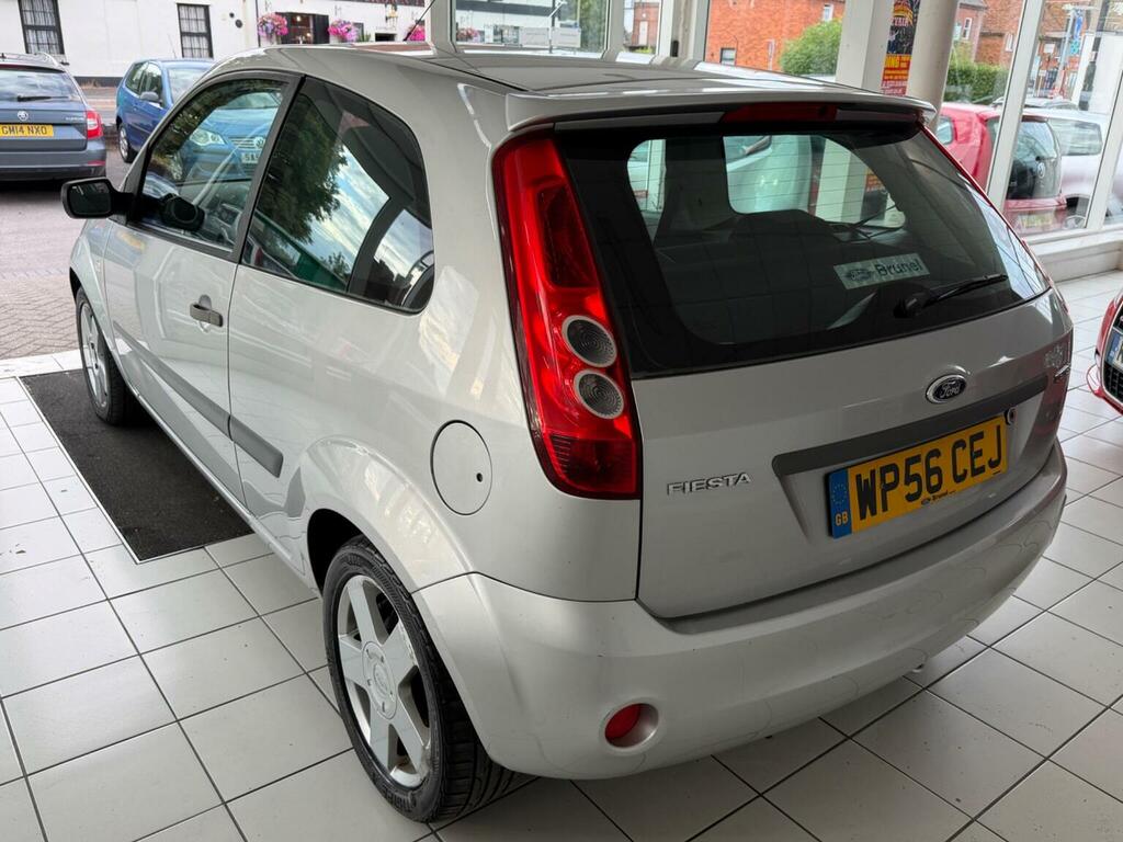 Ford Fiesta 1.25 Zetec Silver #4