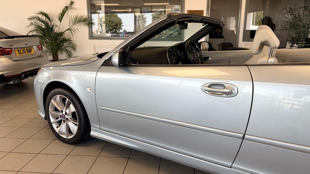 Saab 9-3 1.9 Tid Vector Sport Convertible E Silver #3
