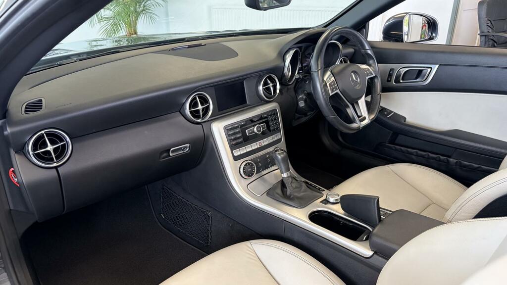 Mercedes-Benz SLK Red #26