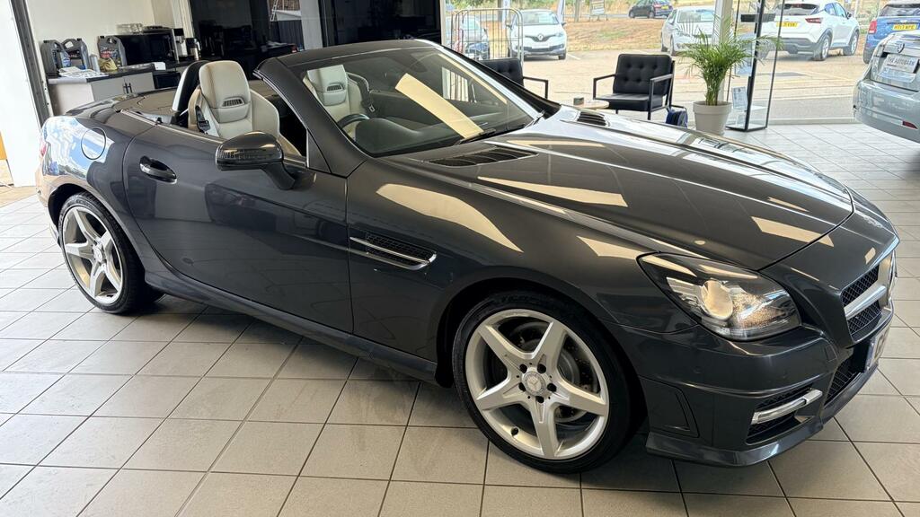 Mercedes-Benz SLK Red #11