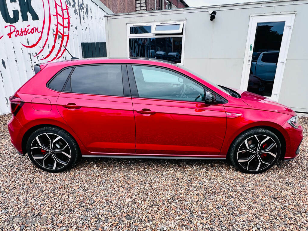 Volkswagen Polo 2.0 Tsi Gti Dsg Red #3