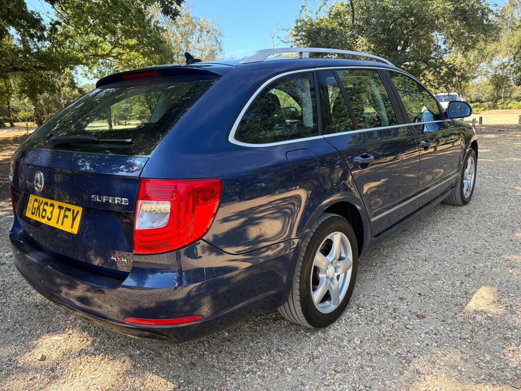 Skoda Superb 1.6 Tdi Se Greenline III Euro 5 Ss White #10