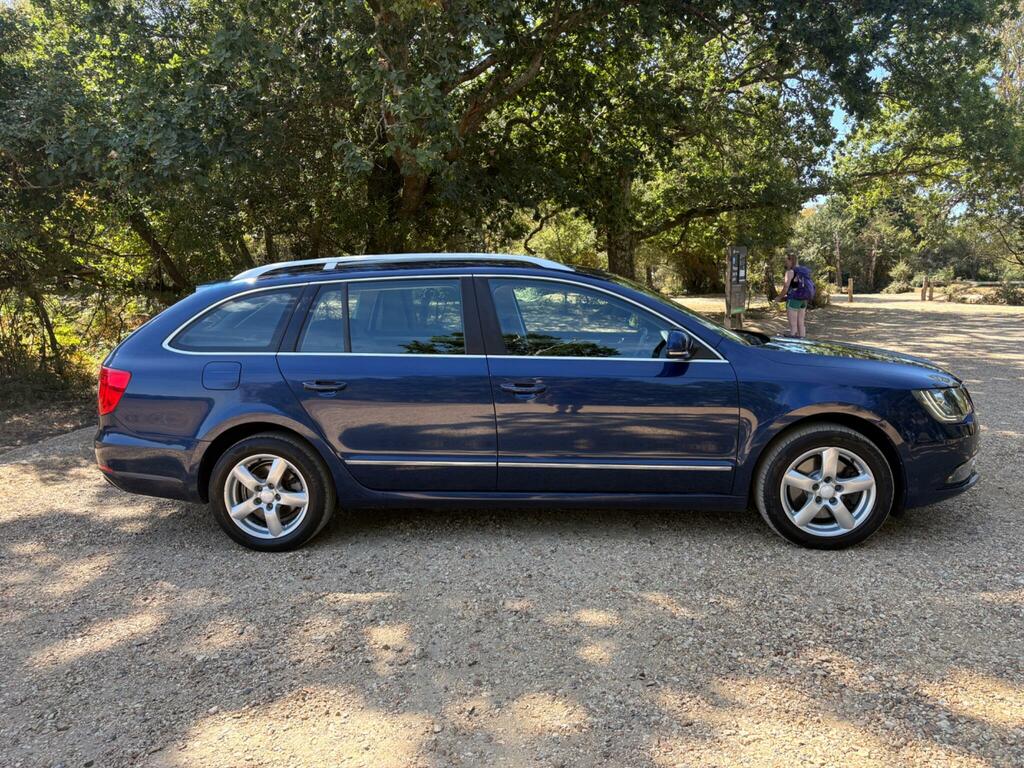 Skoda Superb 1.6 Tdi Se Greenline III Euro 5 Ss White #8
