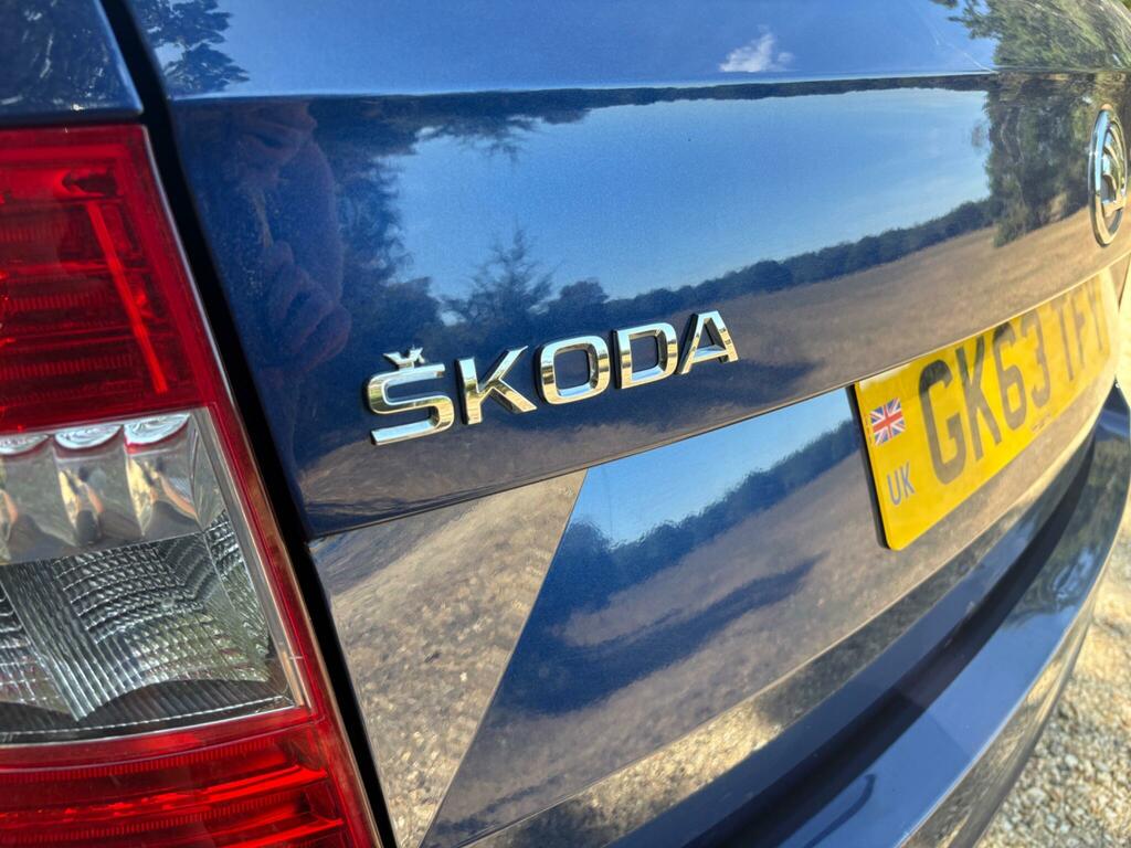 Skoda Superb 1.6 Tdi Se Greenline III Euro 5 Ss White #43