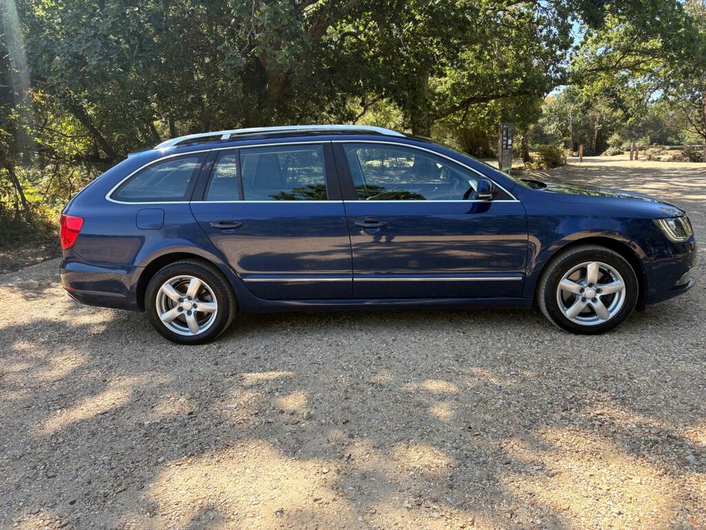 Skoda Superb 1.6 Tdi Se Greenline III Euro 5 Ss White #9