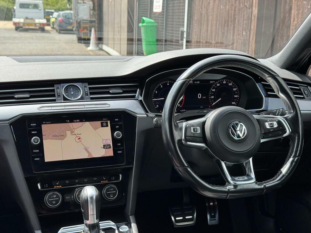 Volkswagen Passat 1.5 Tsi Evo R-line Dsg Euro 6 Ss 201919 KL19CRV Black #4