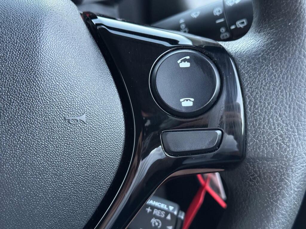 Peugeot 108 Hatchback 1.0 Active Euro 6 201818 Red #35