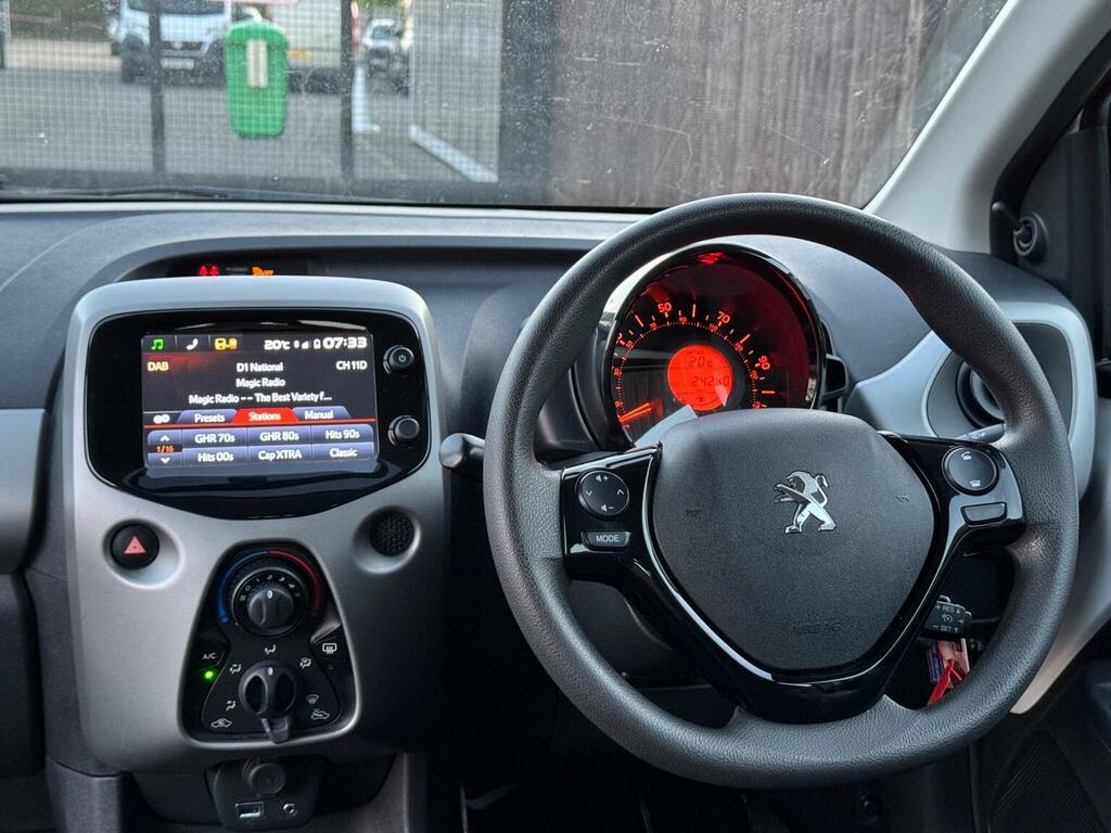 Peugeot 108 1.0 Active Euro 6 White #4