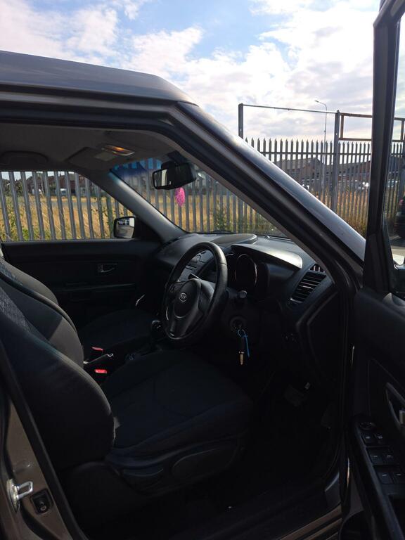 Kia Soul 1.6 Crdi 2 Euro 5 Silver #9