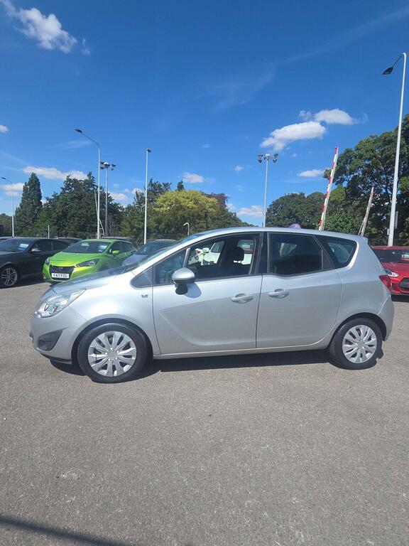 Vauxhall Meriva 1.4T 16V Exclusiv Euro 5 Silver #3