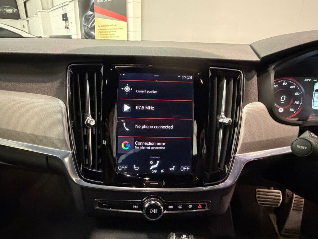 Volvo S90 Saloon 2.0 D4 Momentum Euro 6 Ss 2018 Gold #17