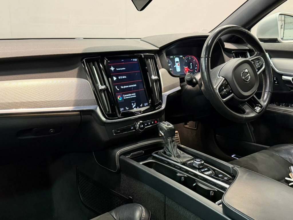 Volvo S90 Saloon 2.0 D4 Momentum Euro 6 Ss 2018 Gold #25