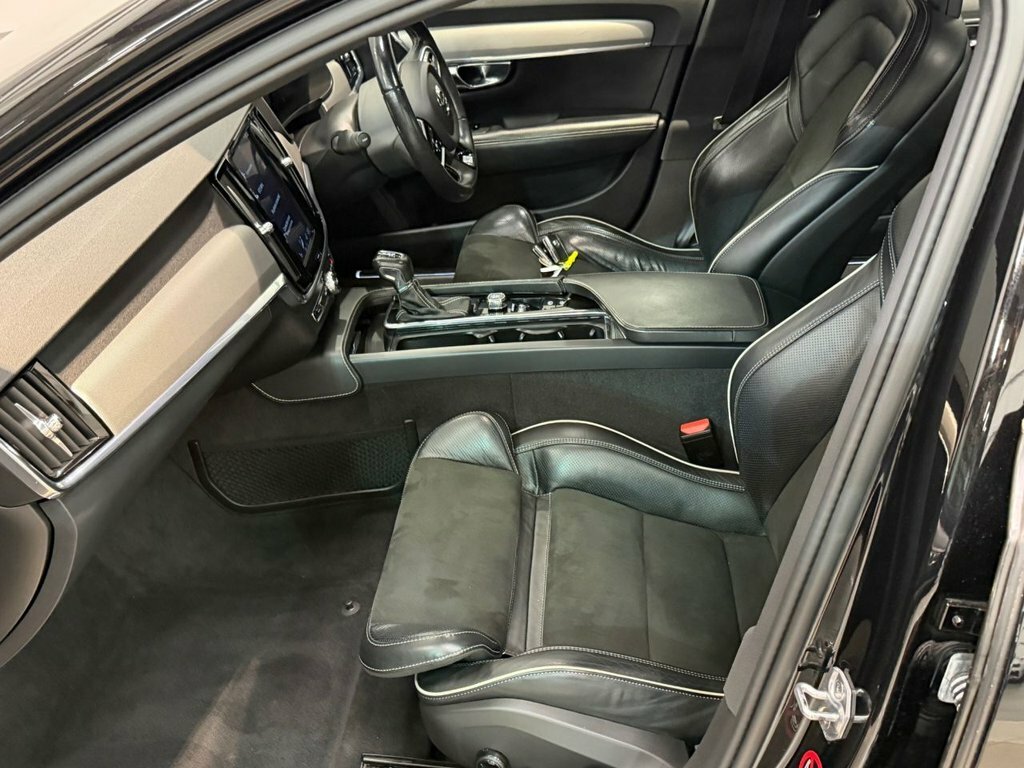 Volvo S90 Saloon 2.0 D4 Momentum Euro 6 Ss 2018 Gold #23