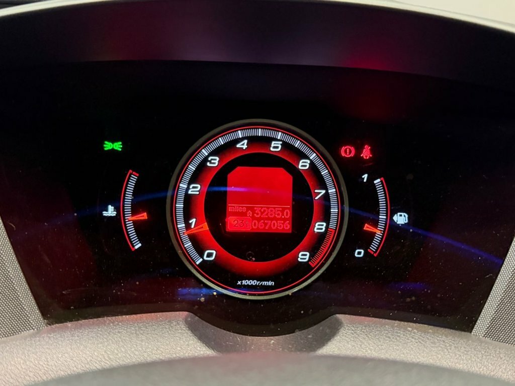 Honda Civic I-vtec Si 5-Door 1 Prev Owner Just 61K 8 Services Silver #25