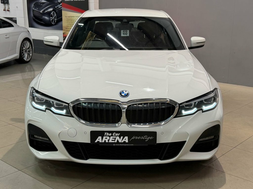 BMW 3 Series 2L M Sport White #4