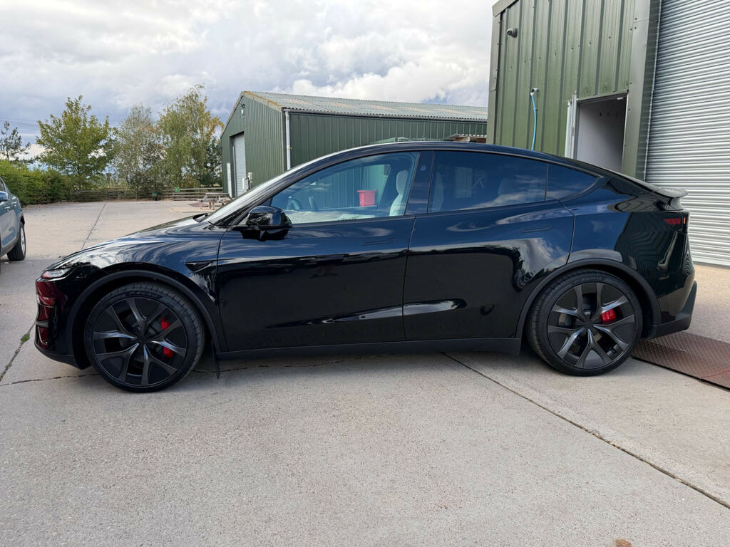 Tesla Model Y Dual Motor Performance 4Wde BL26YJN Black #4