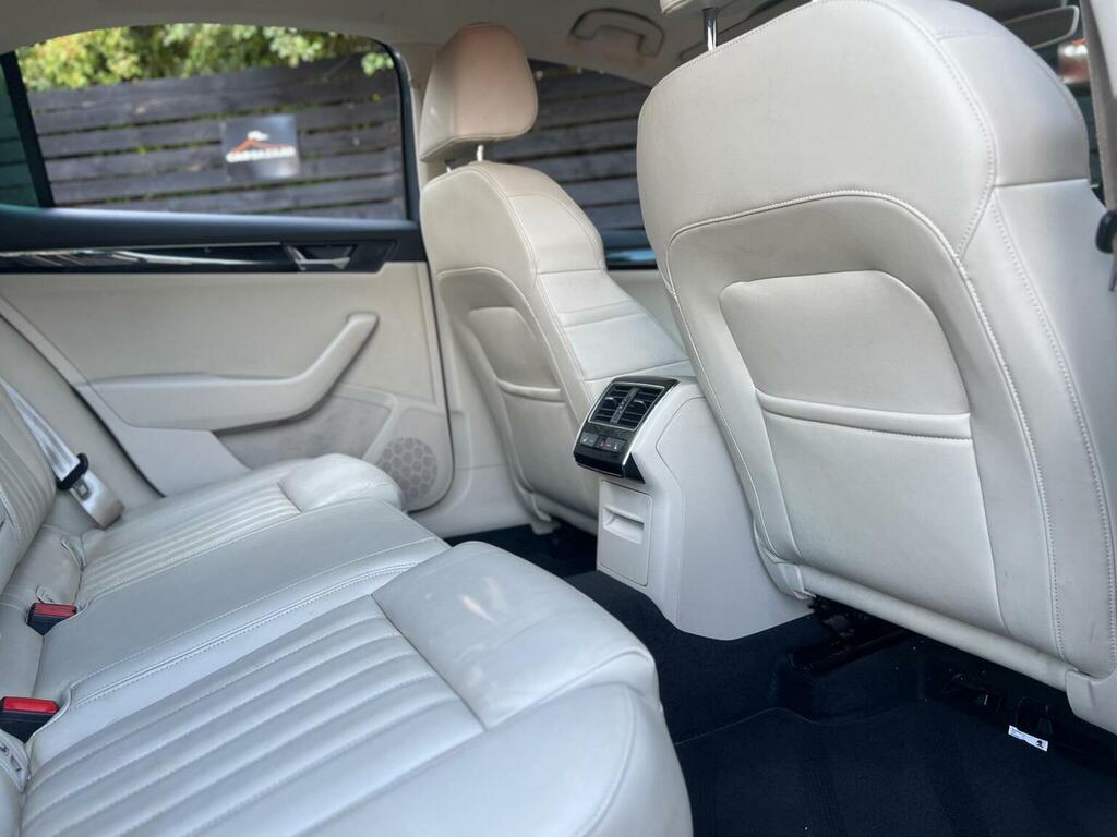 Skoda Superb 2.0 Tdi Elegance Dsg Euro 5 Ss White #8