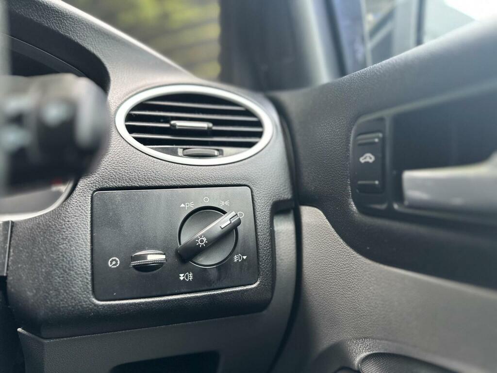 Ford Focus 2008 Ford Focusnbsp1.6 Zetec Ul Grey #51