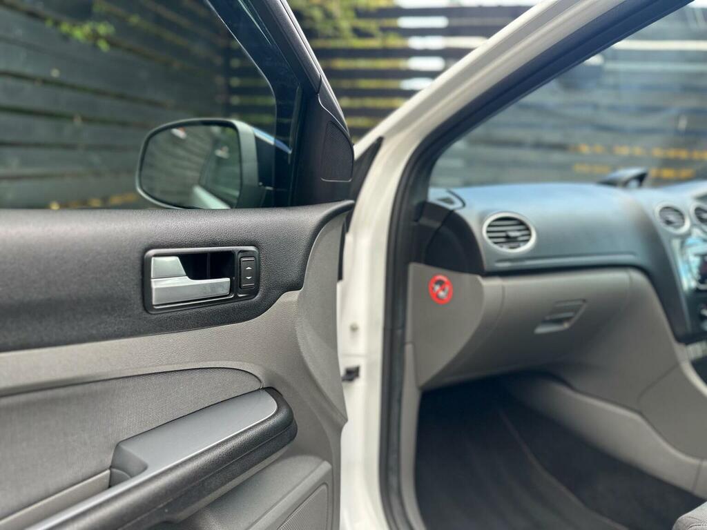 Ford Focus 2008 Ford Focusnbsp1.6 Zetec Ul Grey #35