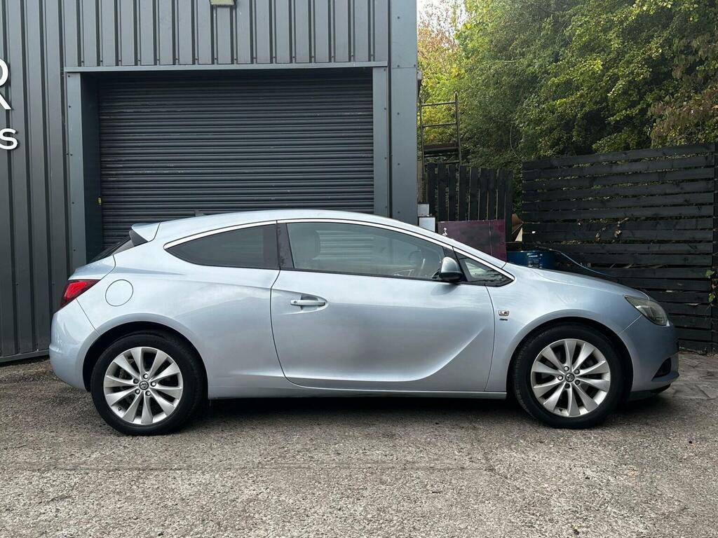 Vauxhall Astra GTC 1.4T Sri Euro 5 Ss Silver #4