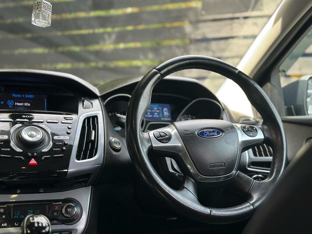 Ford Focus 1.5T Ecoboost Titanium X Euro 6 Ss Black #34