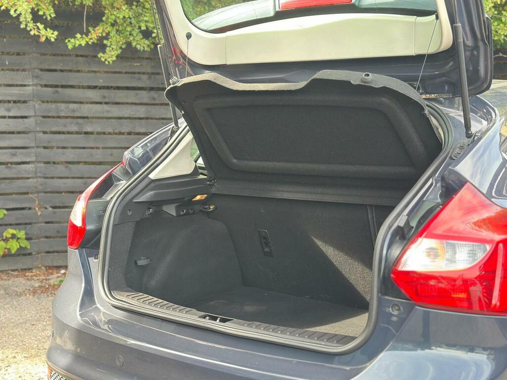 Ford Focus 1.5T Ecoboost Titanium X Euro 6 Ss Black #25
