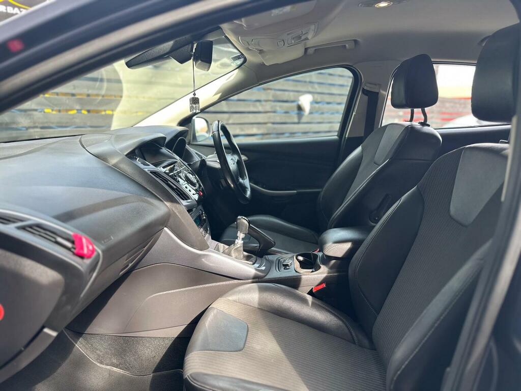 Ford Focus 1.5T Ecoboost Titanium X Euro 6 Ss Black #38