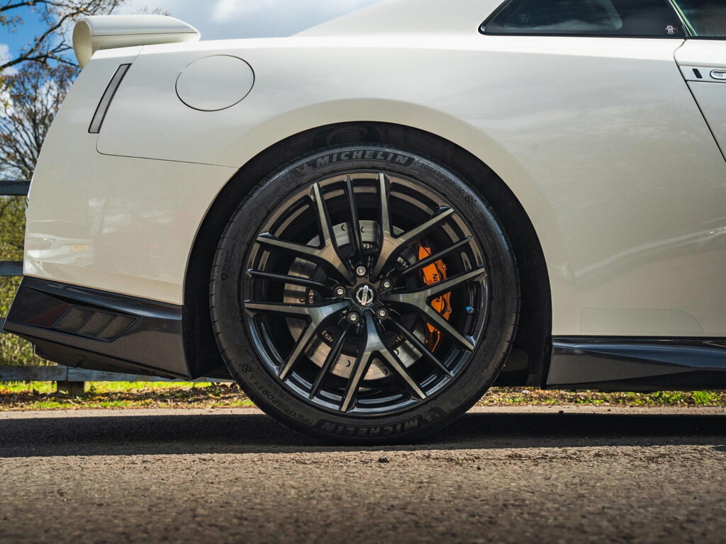 Nissan GT-R Igt100 N-tec Grey #33