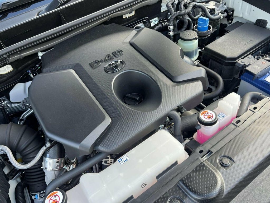 Toyota Land Cruiser D Active U1690 Ulez White #49