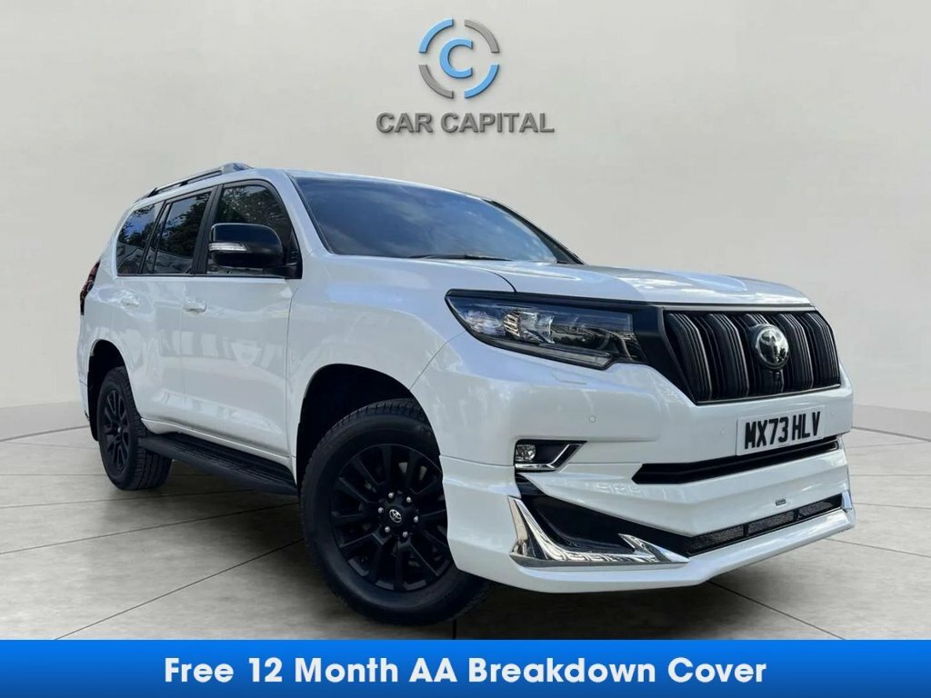 Toyota Land Cruiser Mpv White