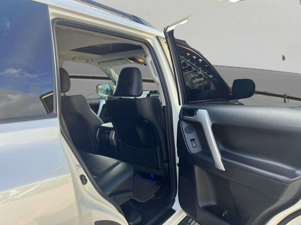 Toyota Land Cruiser D Active U1690 Ulez White #21