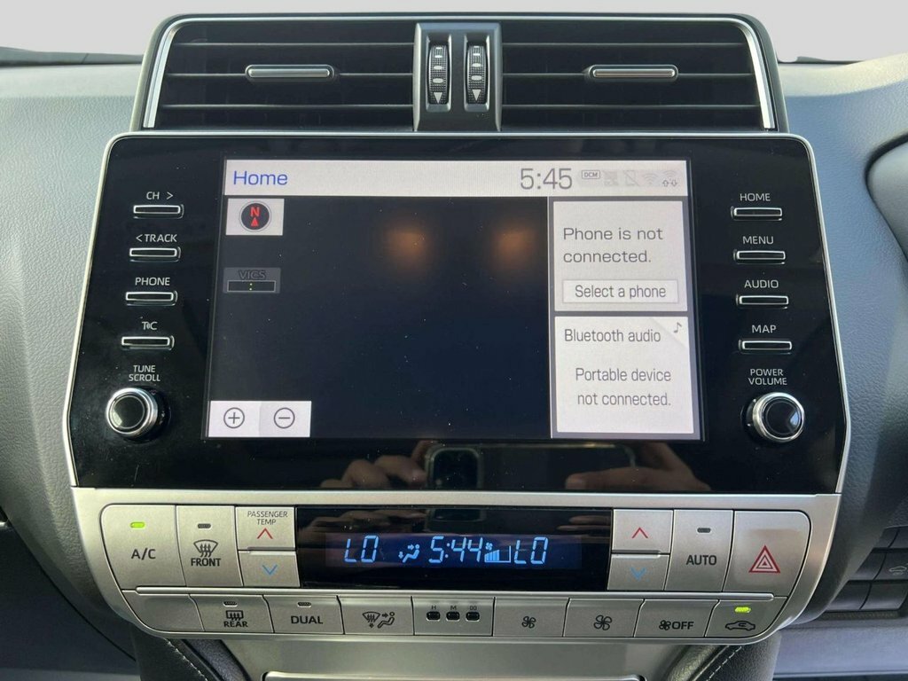 Toyota Land Cruiser D Active U1690 Ulez White #44