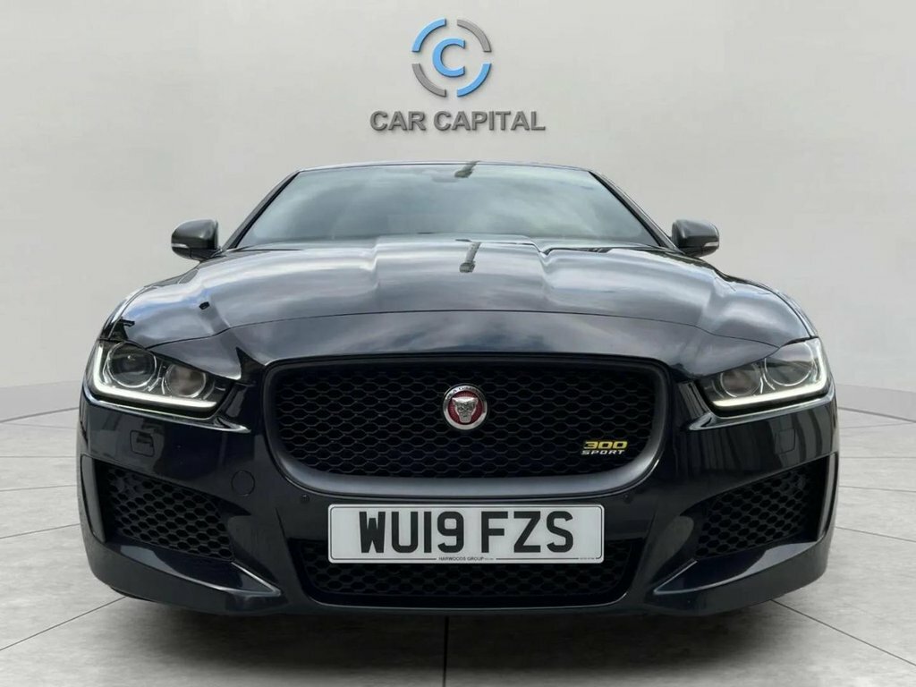 Jaguar XE 2L 300 Sport Black #2