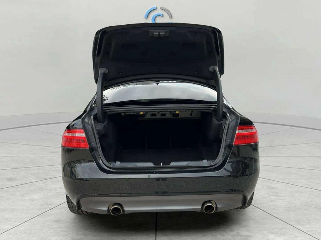 Jaguar XE 2L 300 Sport Black #6