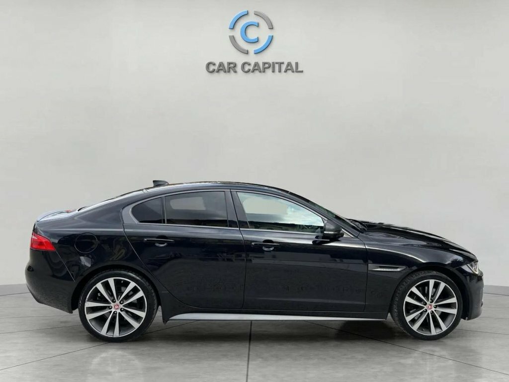 Jaguar XE 2L 300 Sport Black #3
