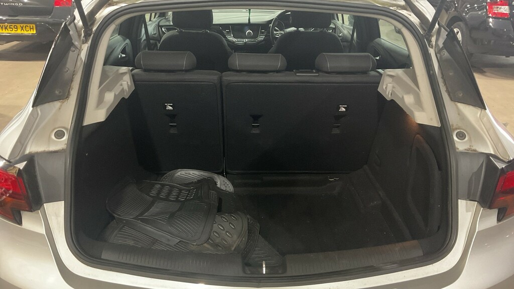 Vauxhall Astra 1.6 Cdti Ecoflex Design Sports Tourer Euro 6 Ss Black #9