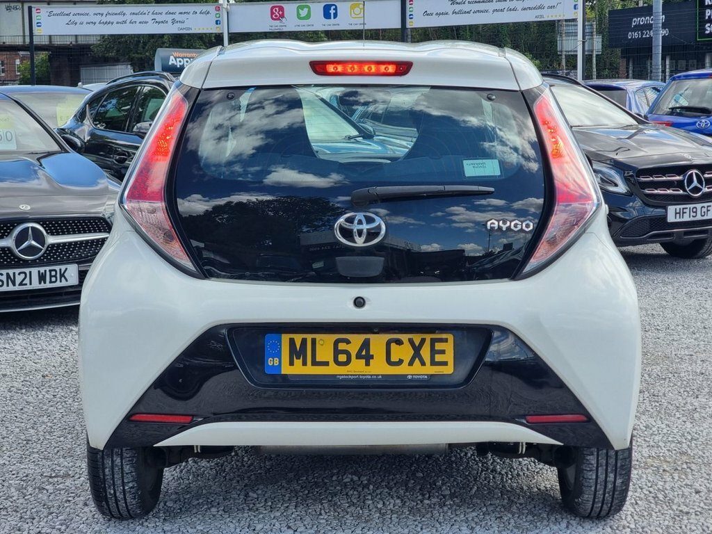 Toyota Aygo 1L X-pression White #8