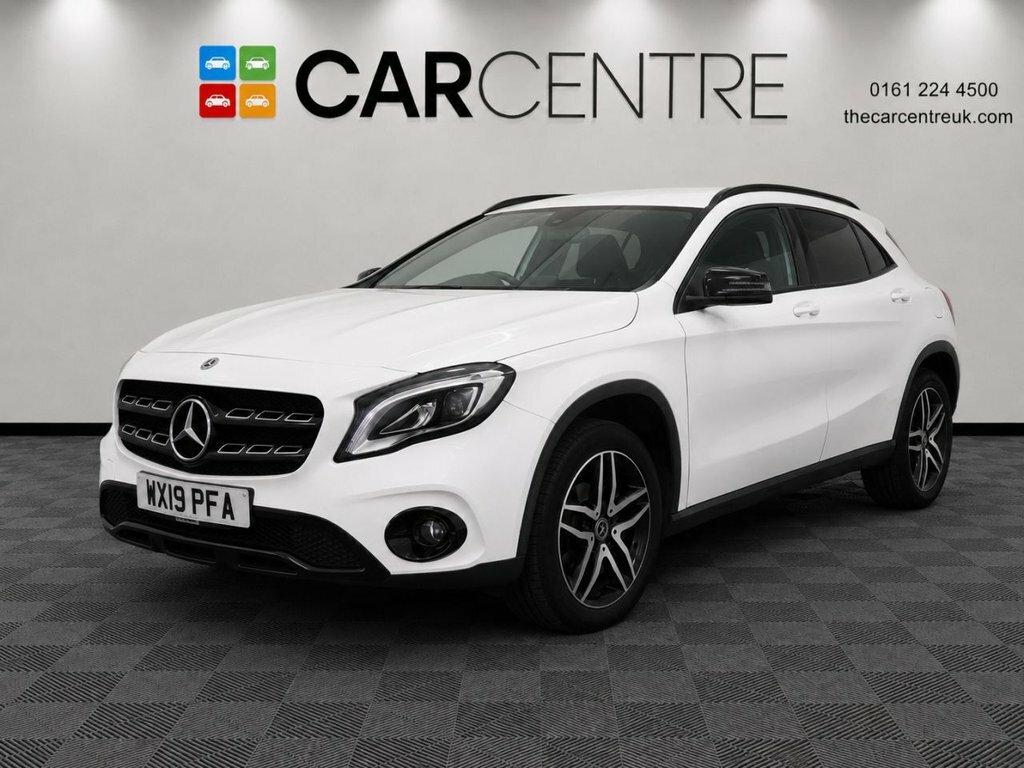Mercedes-Benz GLA Class 1.6L Urban Edition White #4