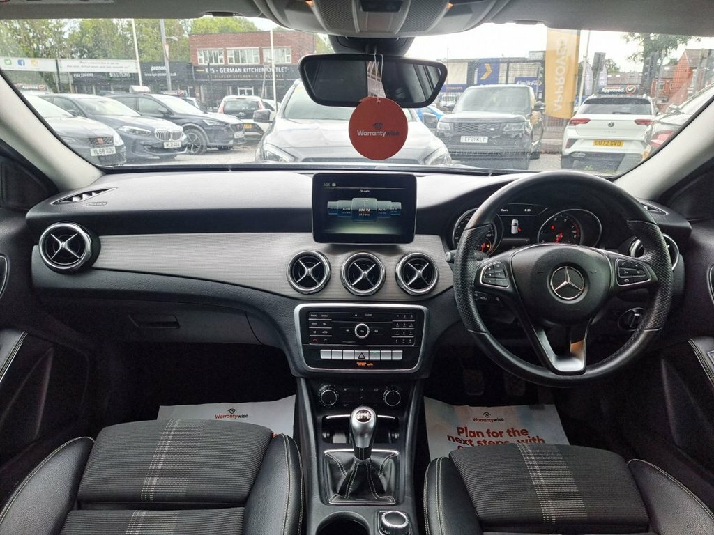 Mercedes-Benz GLA Class 1.6L Urban Edition Grey #4