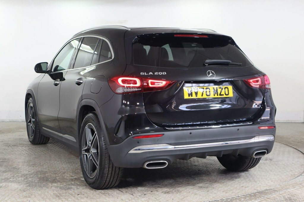 Mercedes-Benz GLA Class 1.3L Amg Line Black #4