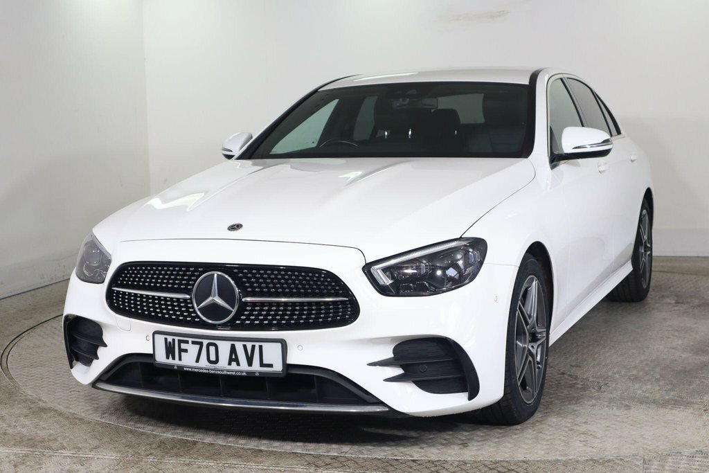 Mercedes-Benz E Class 2L Amg Line White #3
