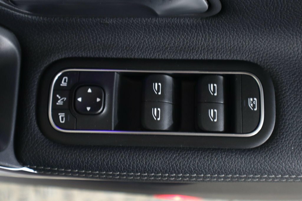 Mercedes-Benz CLA Class 1.3 Cla 250 E Amg Line Premium 259 Bhp Silver #22