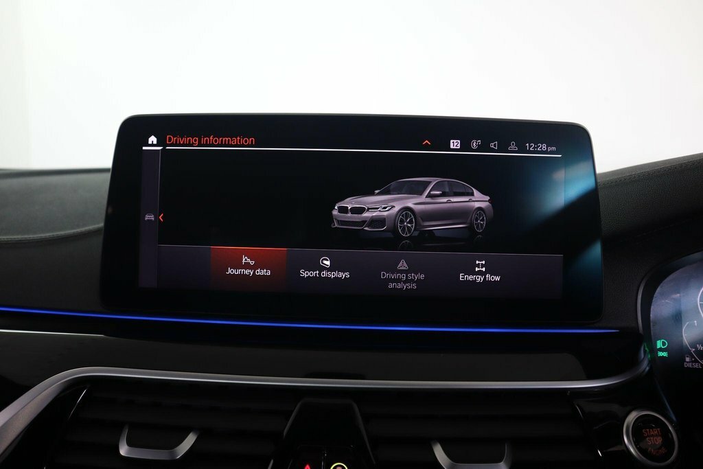 BMW 5 Series M550i Xdrive Black #42